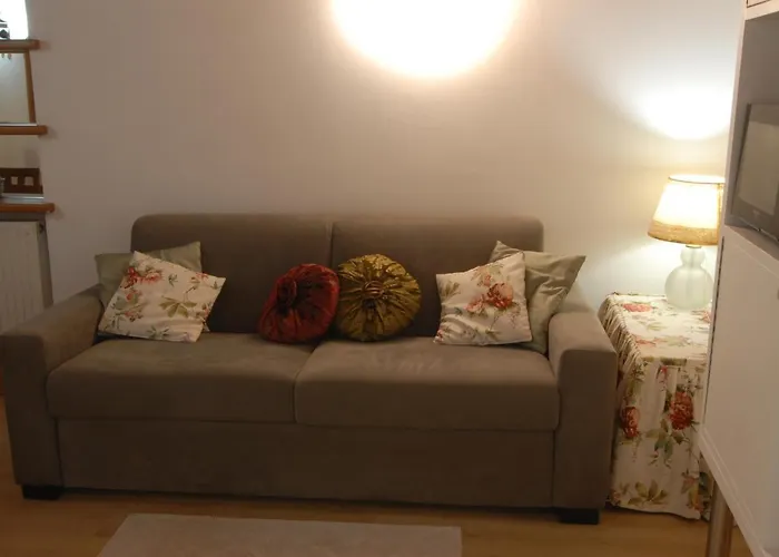 Ninette Home